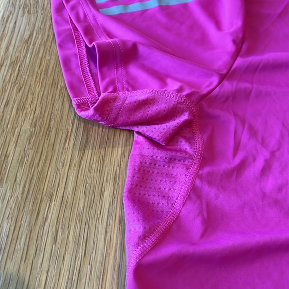 Adidas Own the Run Short Sleeve T-shirt - XL - Pink - Picture 5 of 8